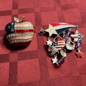 Patriotic Pins Apple & Star lot of 2